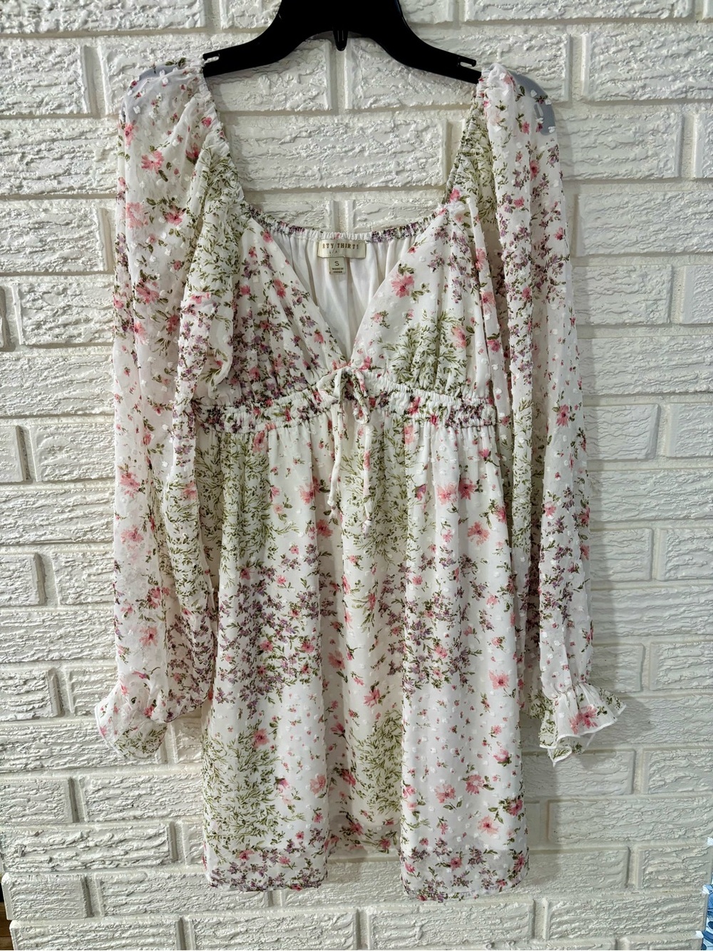 EUC!! Thirty Thirty Women’s Ivory Prairie Floral
Babydoll Mini Dress size s